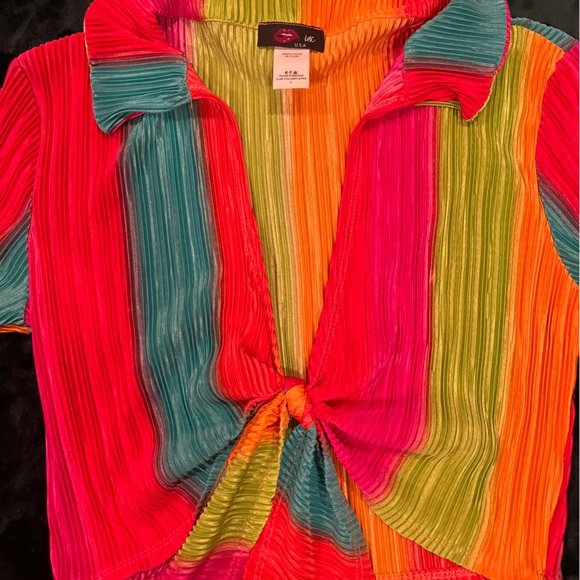 Colorful Blouse - Picture 3 of 3